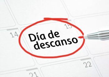 Te decimos cuándo es el primer descanso del año y cuánto te deben pagar si trabajas ese día