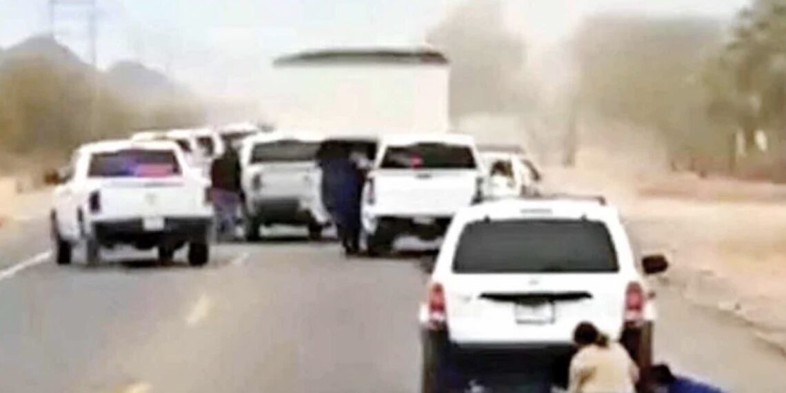 El enfrentamiento entre autoridades y civiles armados ocurrió en la carretera Hermosillo-Bahía de Kino