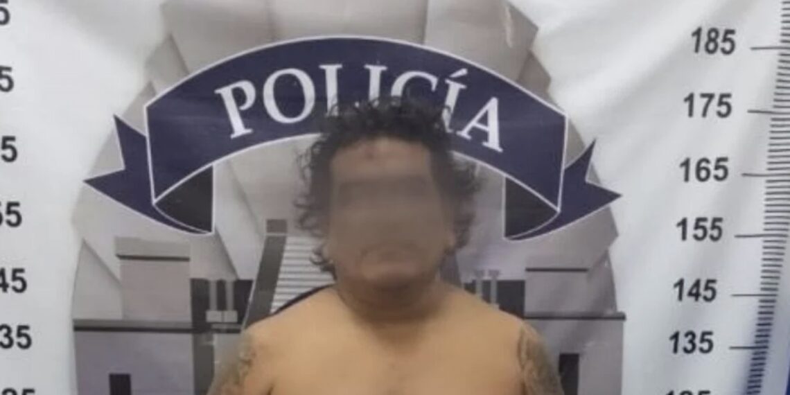 En el accidente fallecieron cuatro personas, entre ellas un menor de edad.