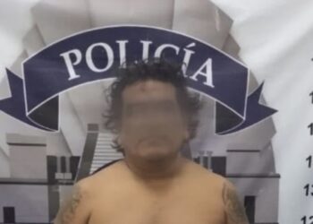 En el accidente fallecieron cuatro personas, entre ellas un menor de edad.