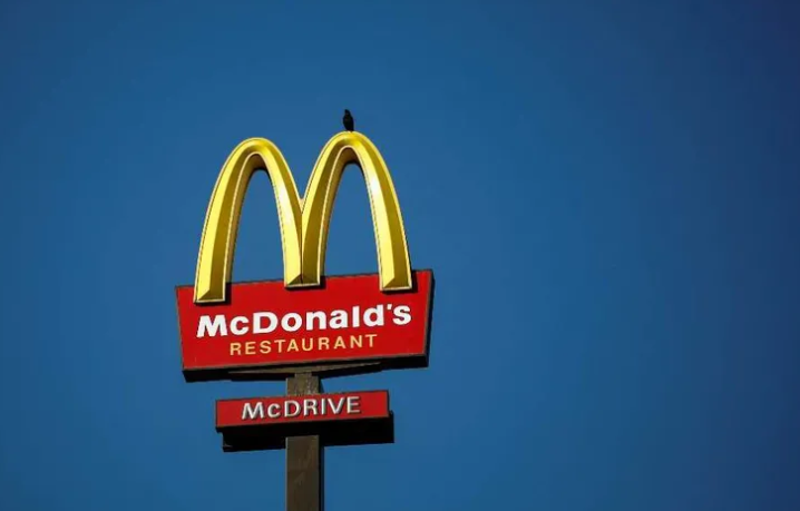 Mujer demandó a McDonald’s por quemaduras con café y ganó 2 millones de dólares. Noticias en tiempo real