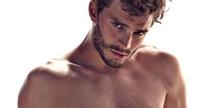 El actor Jamie Dornan puso en alerta a millones de sus fanáticas alrededor del mundo luego que este lunes