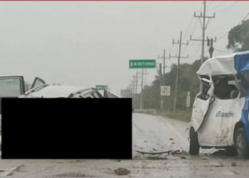 El accidente entre entre ambas unidades se suscito sobre carretera entre Puerto Aventuras y Tulum a la altura del hotel Palladium