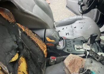 Afortunadamente, la comunicadora no sufrió daños físicos, pero se encuentra en estado de crisis nerviosa debido al incidente.