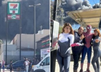 El joven estuvo cerca de donde sucedió el incendio y se tomó fotos con los vecinos.