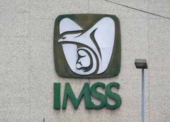La CNDH determinó que el IMSS debe de dar una reparación integral por el daño causado a la víctima.