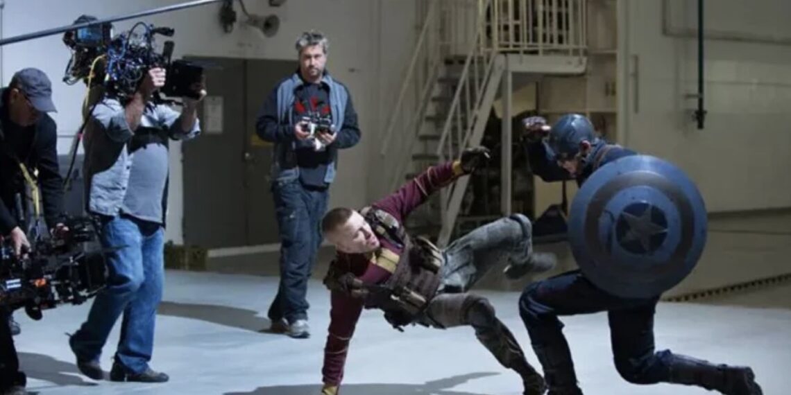 De acuerdo a los primeros reportes, la muerte de este trabajador tuvo lugar cuando le cayó una viga elevada encima.