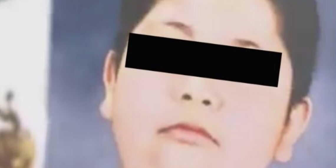 La comunidad dio el último adiós al pequeño durante un cortejo fúnebre