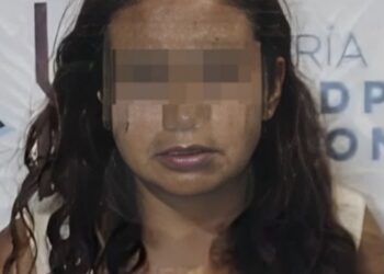 María Consuelo de 46 años, es conocida como la "Mata perros".