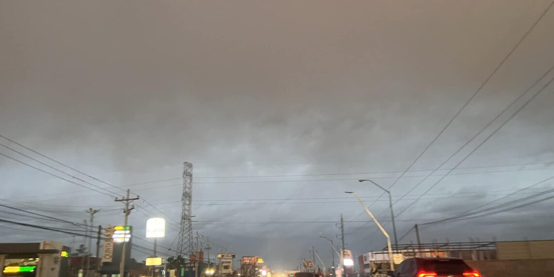 Se mantiene la vigilancia sobre Beryl, huracán de categoría 5 en la escala SaffirSimpson; esta mañana se ubicó a 2 mil 100 km al este-sureste de Cancún, Quintana Roo.