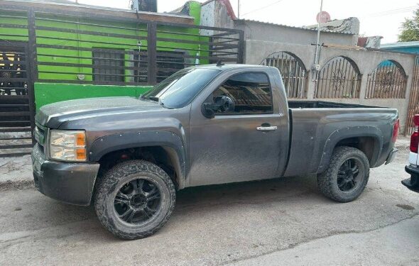 En cumplimiento a un mandato judicial, elementos de la Fiscalía de Distrito Zona Norte y de la Agencia Estatal de Investigación (AEI)