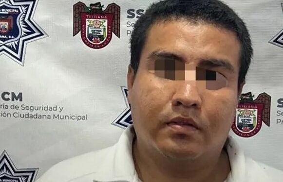Un taxista de aplicación abusó sexualmente de una mujer de 20 años de edad en Baja California.