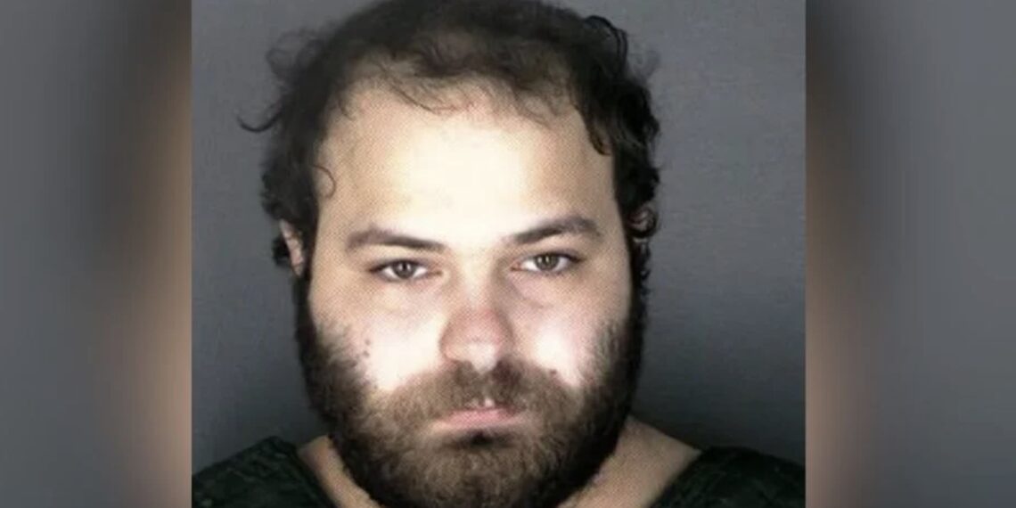 El hombre aseguró que su hijo le comentó una madrugada que había un hombre en su cuarto, sin embargo, él no vio a nadie.