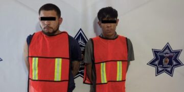 Policías Municipales detienen a dos sujetos en posesión de un arma de fuego