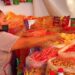La Secretaría de Educación Pública espera llegar a un acuerdo con los encargados de las cooperativas, que son los lugares donde se venden este tipo de productos.