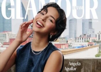 Los usuarios de las redes sociales acusaron que Pepe Aguilar pagó para que su hija recibiera ese nombramiento.