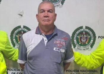 Detienen a hombre que secuestró y abusó de una niña durante 12 años