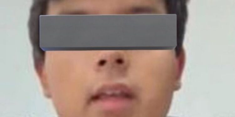 La historia dio un vuelco total, pues mientras la familia del menor lo buscaba por estar desaparecido posteriormente fue denunciado por plagiar a una persona