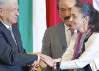 La mandataria reitera que López Obrador sentó las bases sobre las que ella construye el segundo piso de la Cuarta Transformación.