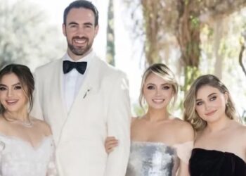 Angélica Rivera utilizó un lujoso vestido en la boda de su hija Sofía Castro.