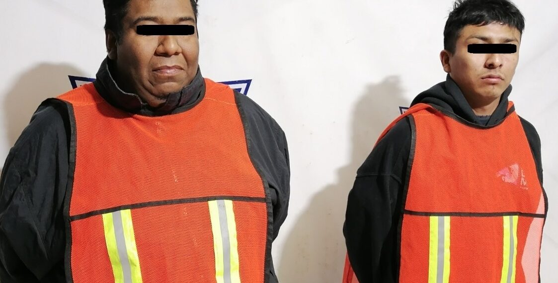 Detienen a dos sujetos por dañar sus vehículos mutuamente