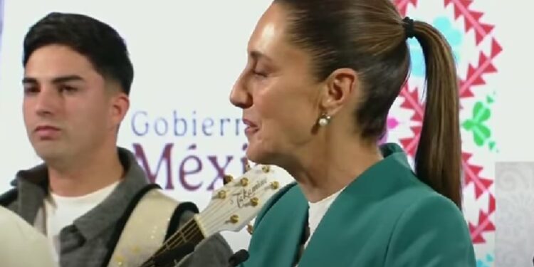 Bajo la dirección de Claudia Sheinbaum Pardo, el gobierno de México extendió un regalo musical a las personas migrantes en favor a su identidad