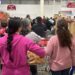 Volvió a suceder: reportan largas filas en Costco en Nochebuena