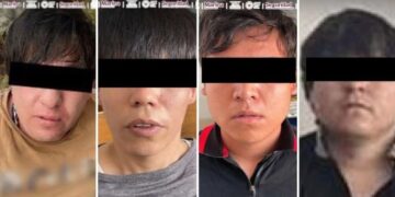 A los jóvenes se les aseguraron armas de fuego, una ametralladora y cinco vehículos.