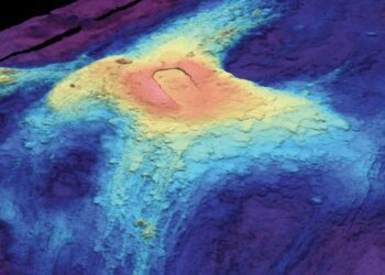 Un grupo de científicos ha logrado predecir la erupción de un volcán submarino, el cual despertará para el año 2025