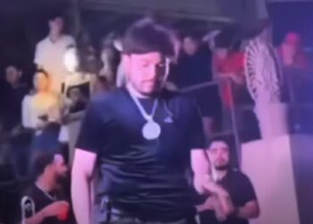 Tito Double P recibe multa de casi 1 millón de pesos por cantar narcocorridos durante concierto en Chihuahua