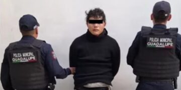 un joven de 19 años fue detenido en Guadalupe, Nuevo León, tras ser sorprendido dormido en una casa a la que había ingresado con intenciones de robo.