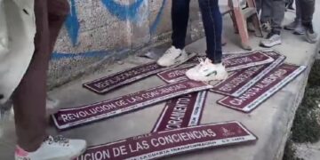 |En Tultitlán, Estado de México, la colonia previamente conocida como "El Paraje" fue rebautizada como "La Cuarta Transformación"