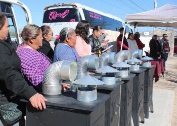 Entregan este día 307 calentones de leña a familias vulnerables