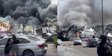 El siniestro inició alrededor de las 11:30 horas locales.