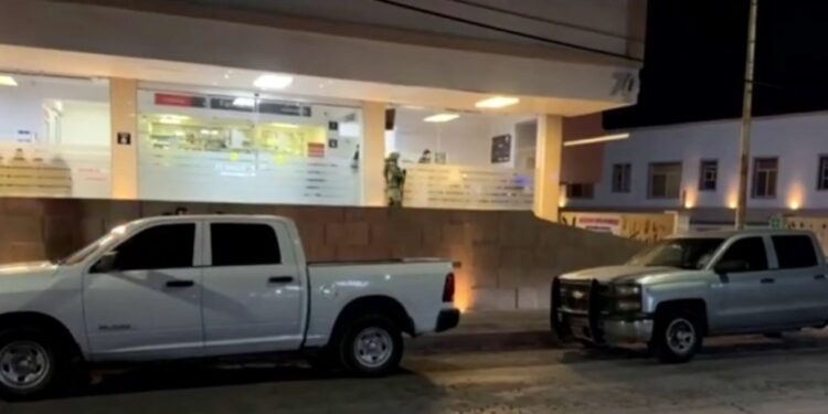 Las víctimas, identificadas como Lorenzo Antonio M. D., sacerdote de 41 años, y Leonila A. L., presidenta seccional de 69 años