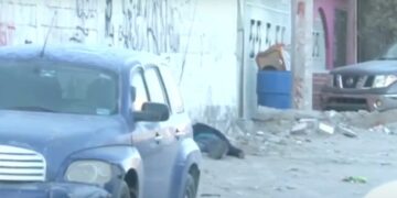 El cuerpo fue encontrado a unos metros de la calle Miguel de la Madrid, lo que generó un operativo por parte de elementos de seguridad