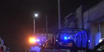 Menor de edad intenta salir de su casa por la ventana, cae y muere