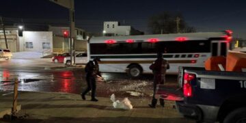 Autoridades atienden calles cristalizadas en Ciudad Juárez; tras bajas temperaturas