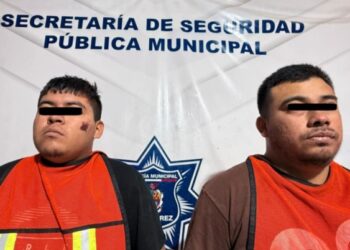 Policías rescatan a 15 personas privadas de su libertad con la detención de dos sujetos armados en posesión de una camioneta robada