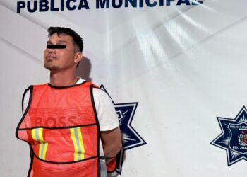 Nervios delatan a sujeto armado; termina detenido por la Policía Municipal