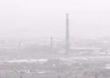 Nube de polvo cubre Chihuahua debido a fuertes vientos