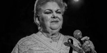 La cantante Paquita la del Barrio fallece a los 77 años, dejando un legado imborrable en la música ranchera y popular mexicana.