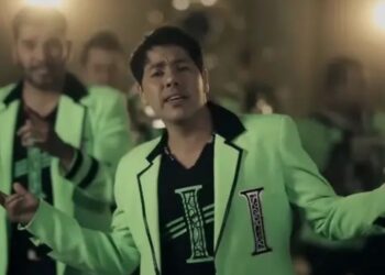 Maikel Medina, vocalista de La Inolvidable Banda Agua de la Llave, fue herido de bala en un intento de asalto en Guadalajara; su estado de salud es delicado.