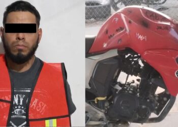 El detenido conducía a exceso de velocidad una motocicleta con pre denuncia de robo; fue interceptado por la policía y puesto a disposición de las autoridades.