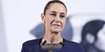 MEX6716. CIUDAD DE MÉXICO (MÉXICO), 18/03/2025 .- La presidenta de México, Claudia Sheinbaum habla este martes durante su conferencia matutina en Palacio Nacional de la Ciudad de México (México). EFE/Sáshenka Gutiérrez