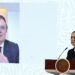 MEX7696. CIUDAD DE MÉXICO (MÉXICO), 27/03/2025 .- El secretario de Economía, Marcelo Ebrard (i), participa vía remota durante una rueda de prensa este jueves, en el Palacio Nacional, en Ciudad de México (México). La presidenta de México, Claudia Sheinbaum, expresó que responderá el 3 de abril a los nuevos aranceles del 25 % a los automóviles que anunció el miércoles el mandatario de Estados Unidos, Donald Trump, al argumentar que "todavía hay espacio de negociación". EFE/ José Méndez