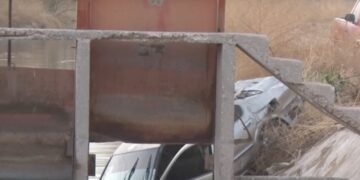 Chofer pierde la vida tras caer a canal por conducir ebrio