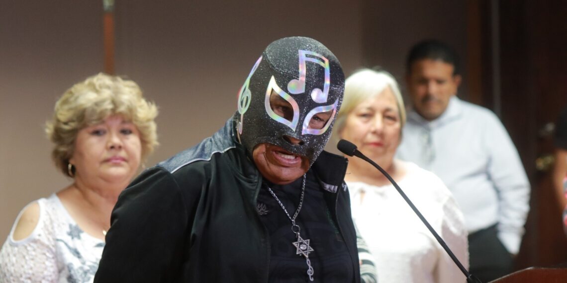 La lucha libre juarense se encuentra de luto tras la muerte de Rodolfo Damián González, conocido como "Trovador Solitario"