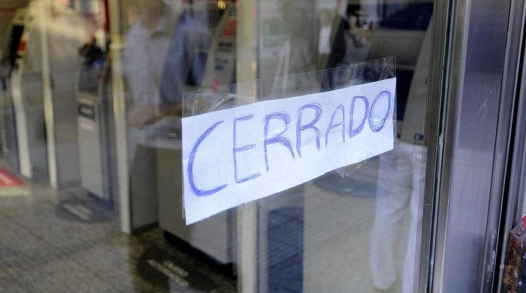 El lunes 17 de marzo de 2025, que corresponde al tercer lunes de marzo, se conmemora el natalicio de Benito Juárez en México