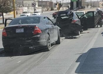 Choque múltiple en Blvd. Zaragoza y Oaxaca deja solo daños materiales en Ciudad Juárez